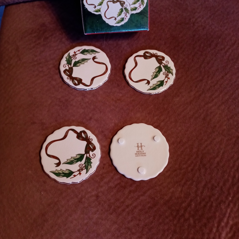 Vintage Christmas Porcelain Set of 4 Coasters